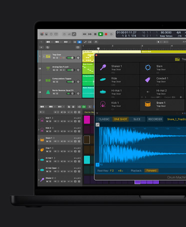 16インチMacBook Proの畫面。Logic Proにビート制作ツールのインターフェイスが表示されている