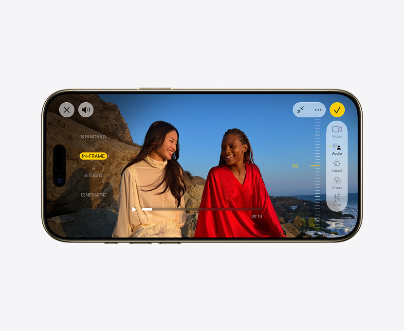 Prednji prikaz vanjskog izgleda iPhonea Air, pro videozapis demonstracije kori?tenja zna?ajke Audio miks